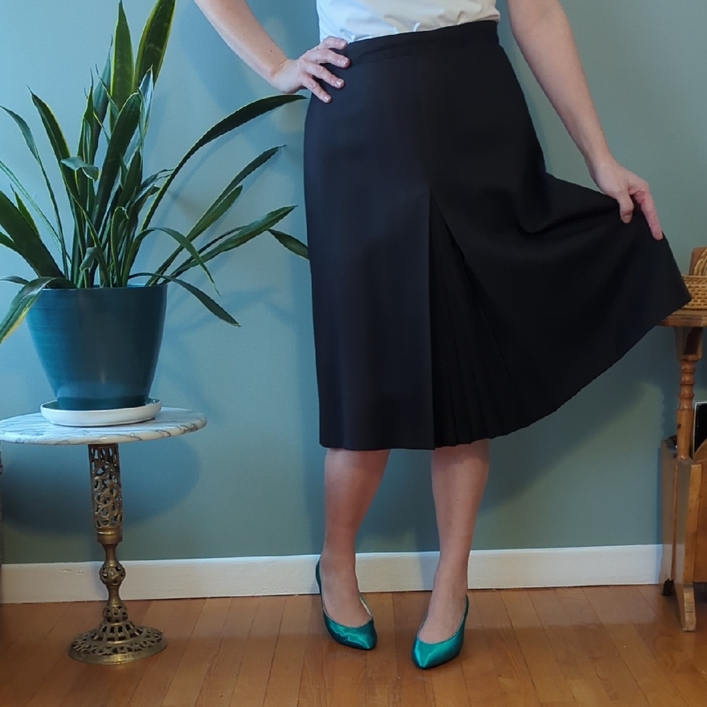 Vintage Reitmans Black Midi Skirt